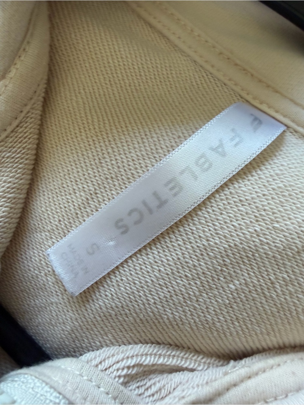 Fabletics Cream half zip - Picture 3 of 3